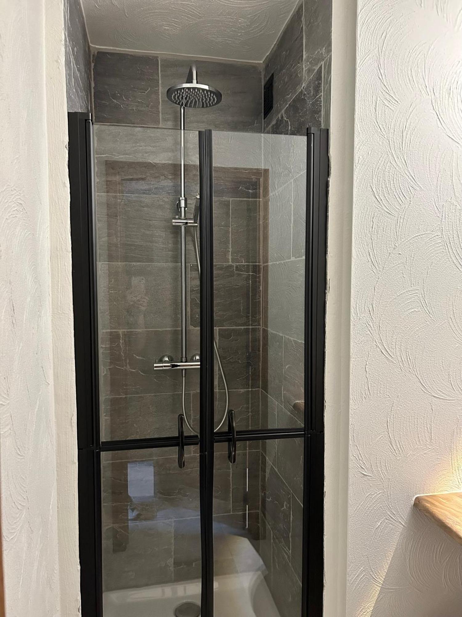 Cacele - La Croisette 5 Appartementen En 6 Tweepersoonskamers Vresse-sur-Semois Oda fotoğraf